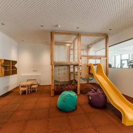 Apartmentresort Mylodge 4* 斯拉德明